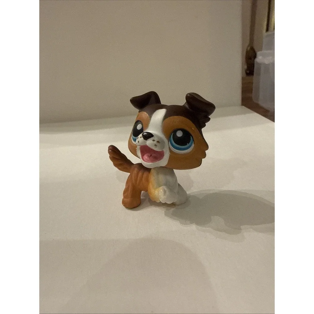 Littlest Pet Shop LPS #237 Brown White Collie Dog Blue Eyes Magnet Rare